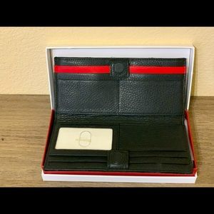 😍Beautiful bifold Hammit Wallet 😍